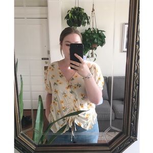 AE • Romantic Floral Top
